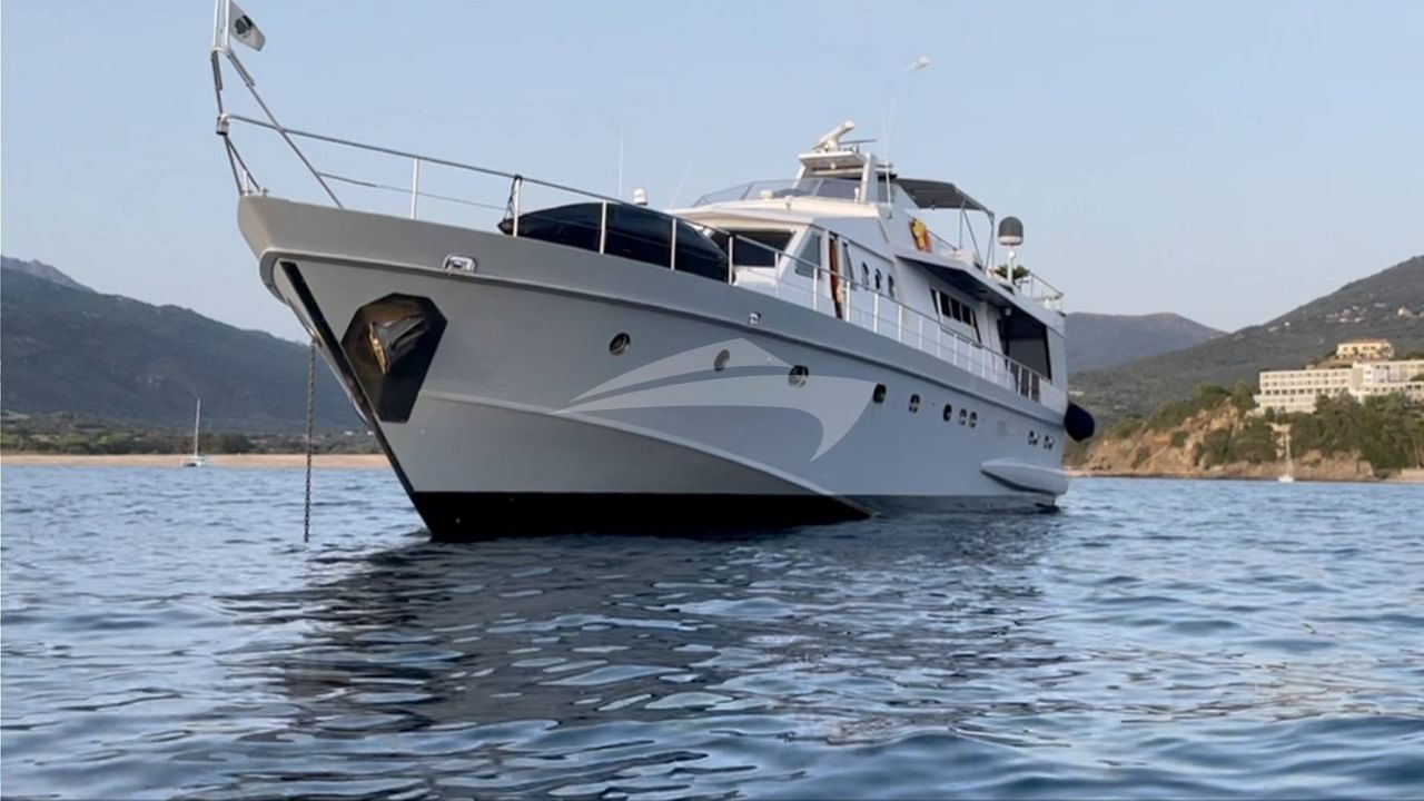 SEA_SEVEN_Admiral_25_yacht_charter_003