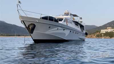 SEA_SEVEN_Admiral_25_yacht_charter_003