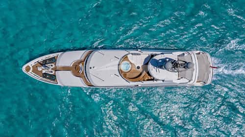 REVERIE charter yacht, photo 3