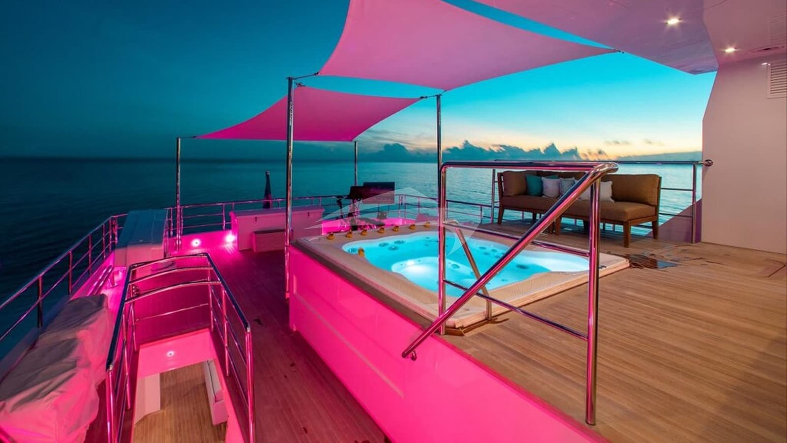 CURFEW II, photo from the yacht portfolio 18