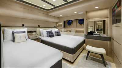 Port VIP cabin