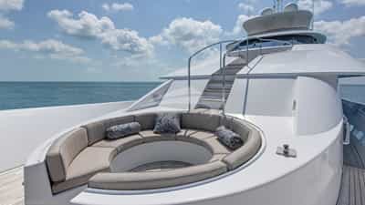 Bow seating