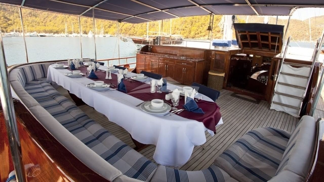 Aft Deck Dining