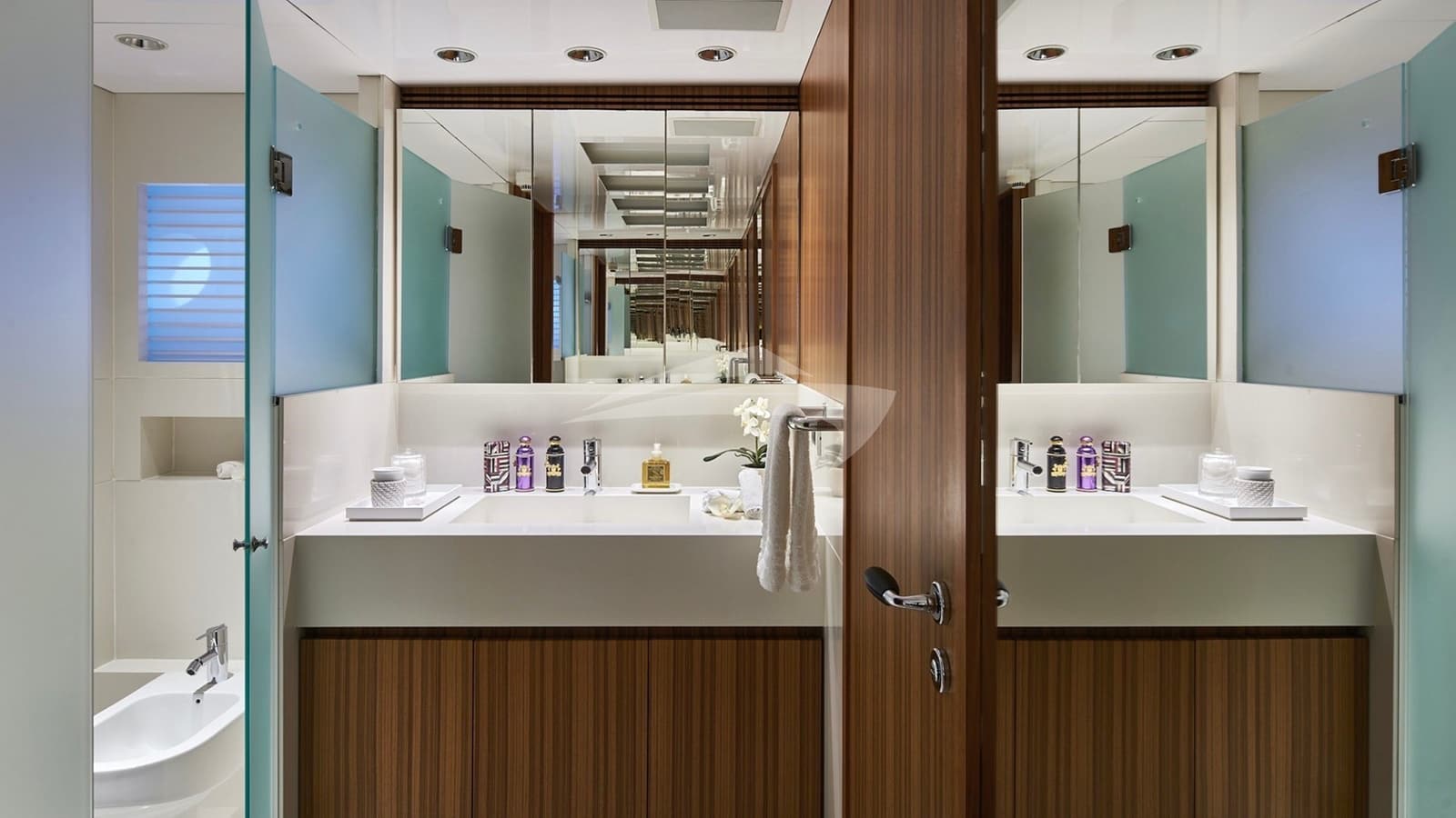 SEA SHELL, photo from the yacht portfolio 10