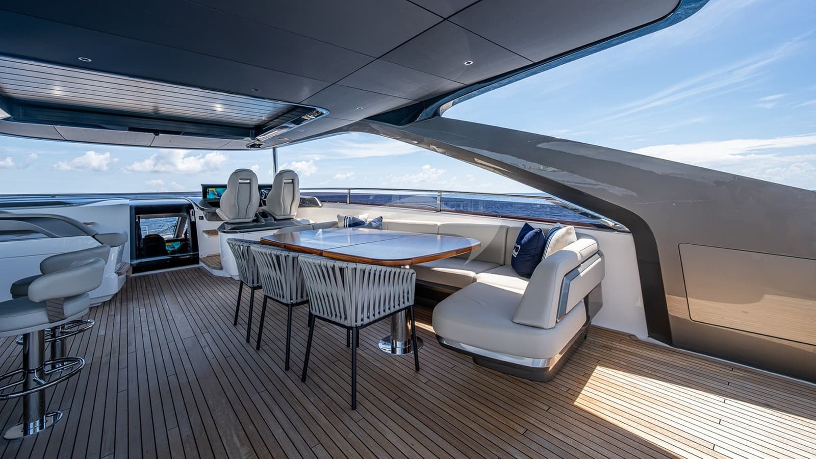 R&R, photo from the yacht portfolio 22