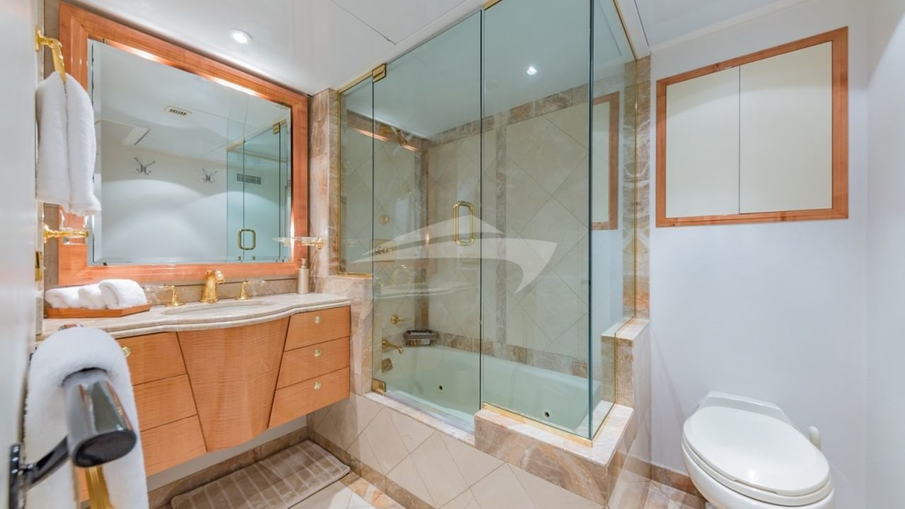 021 ROGUE Guest SR Bath