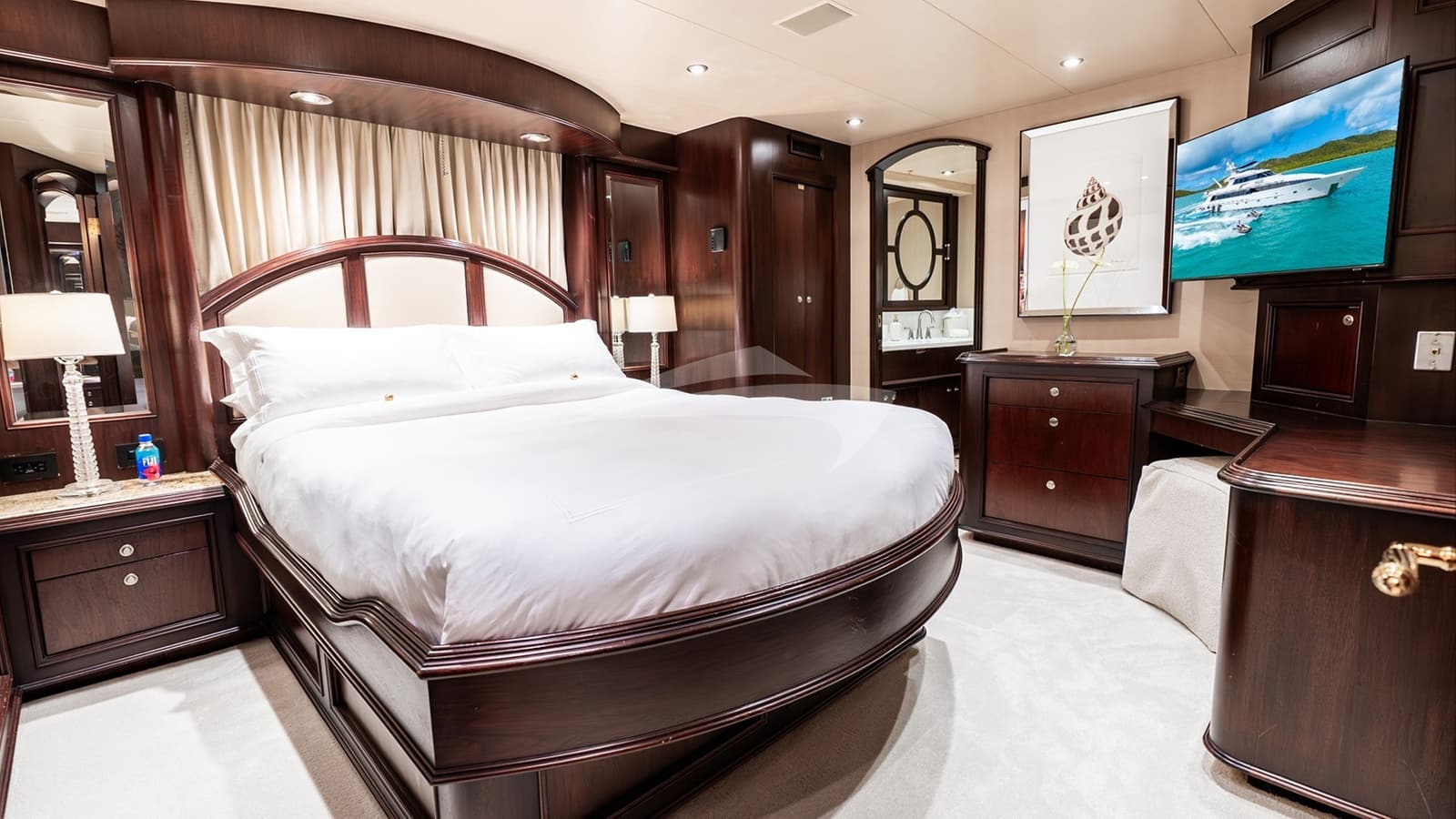 EALU, photo from the yacht portfolio 10