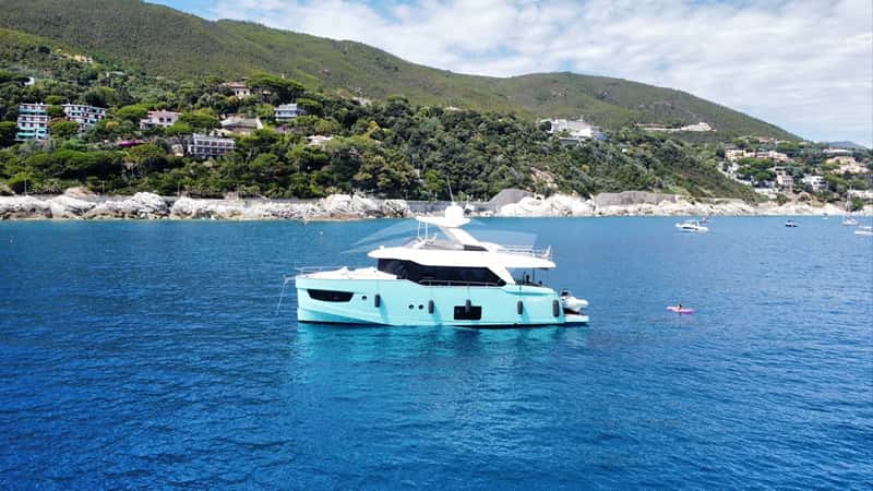 GRACE 18m motor yacht charter, photo 2