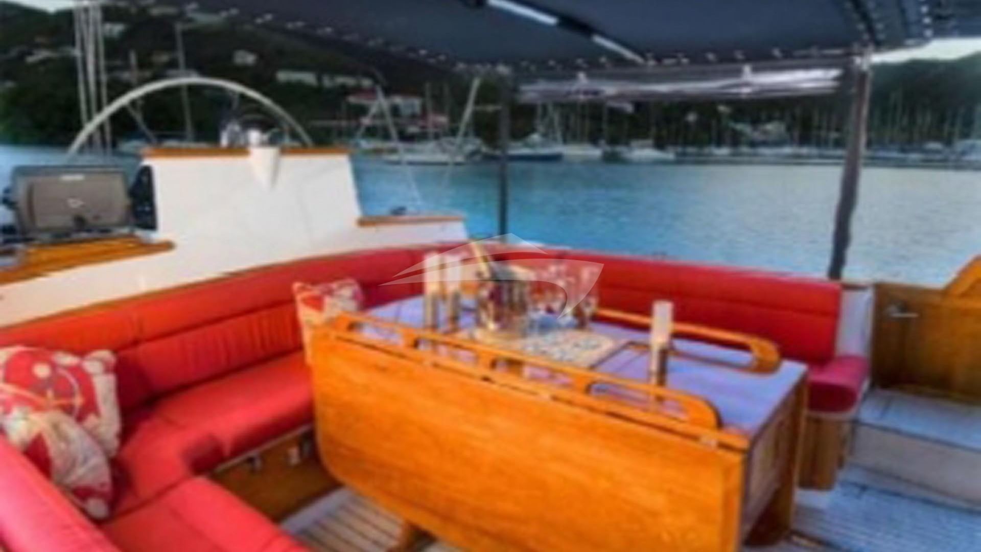 Aft Deck/Lounging Area