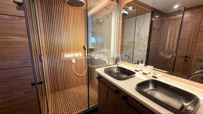 Starboard Port 2 Bathroom