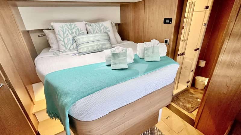 DOCK HOLIDAY 17m sailing yacht charter, photo 5