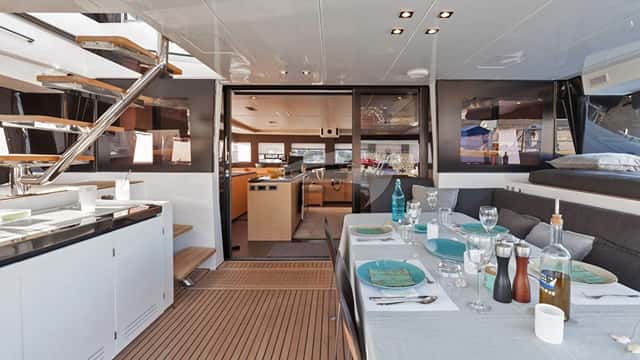 CUTE LITTLE CAT yacht charter photo 5