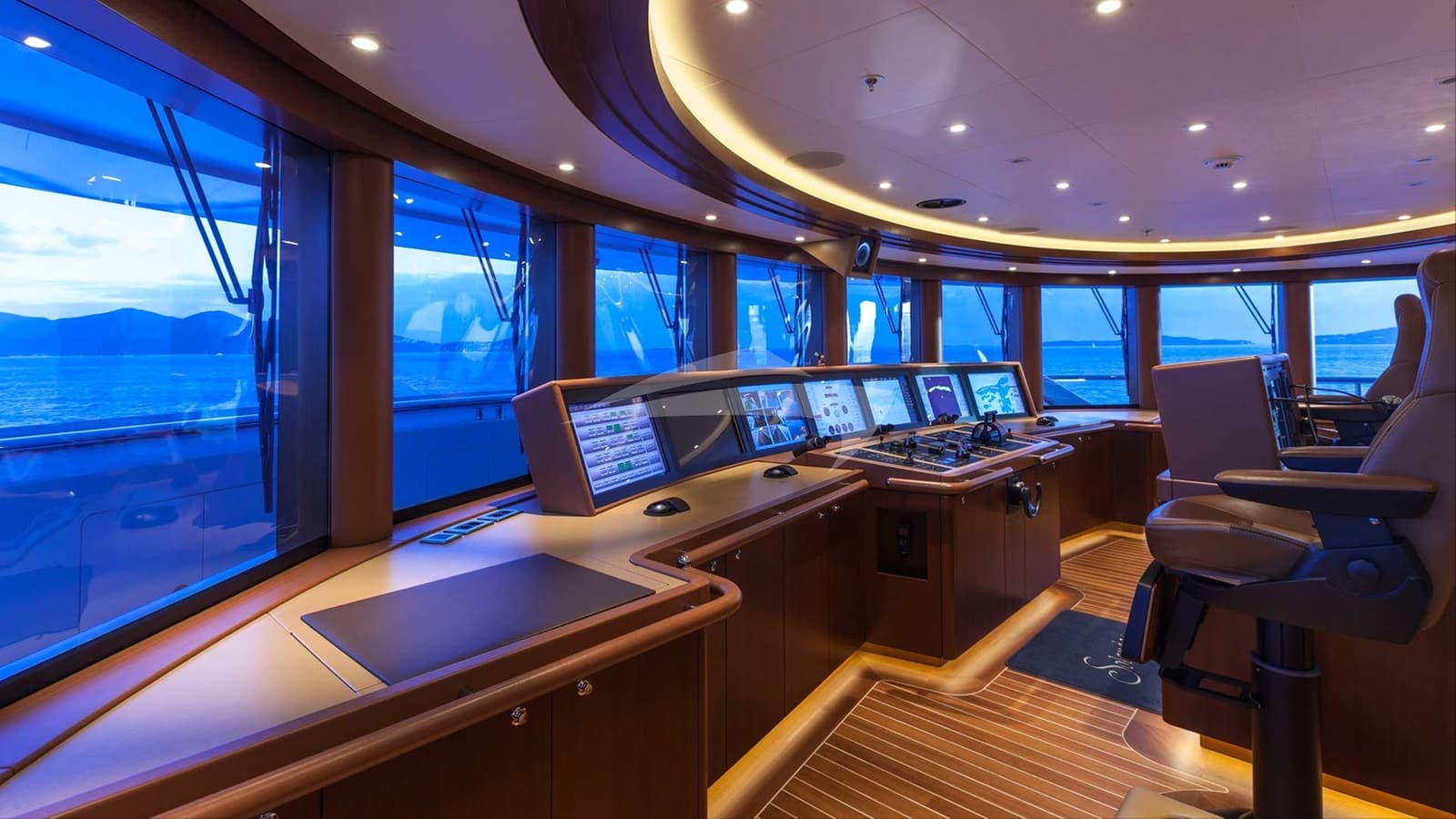 SOLANDGE, photo from the yacht portfolio 24