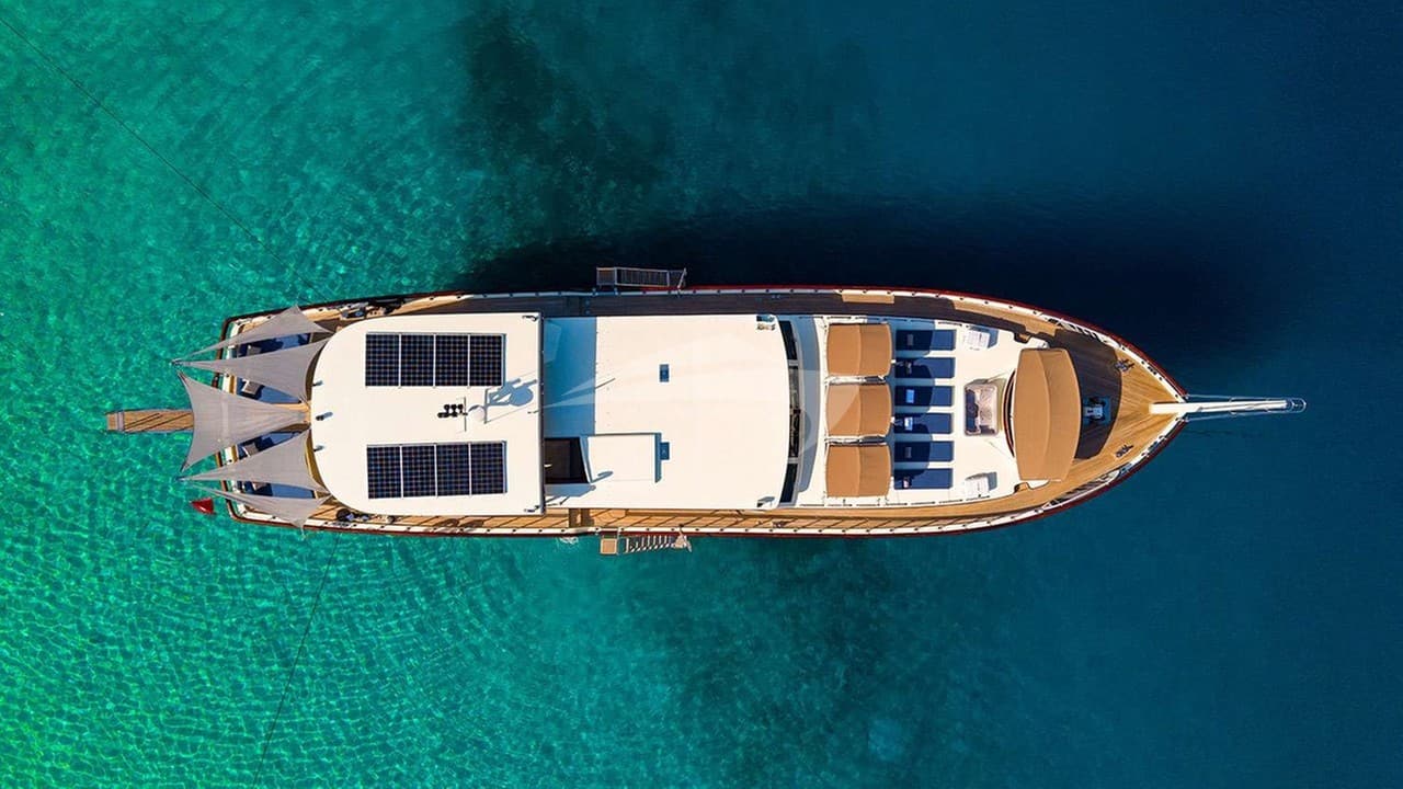 ALWAYS SMILE, photo from the yacht portfolio 10