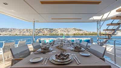Upper deck dining area