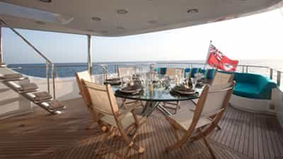 Al Fresco Dining