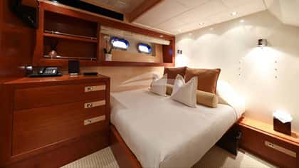 ETOILE D'AZUR 30m motor yacht charter, photo 8