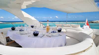Al Fresco Dining