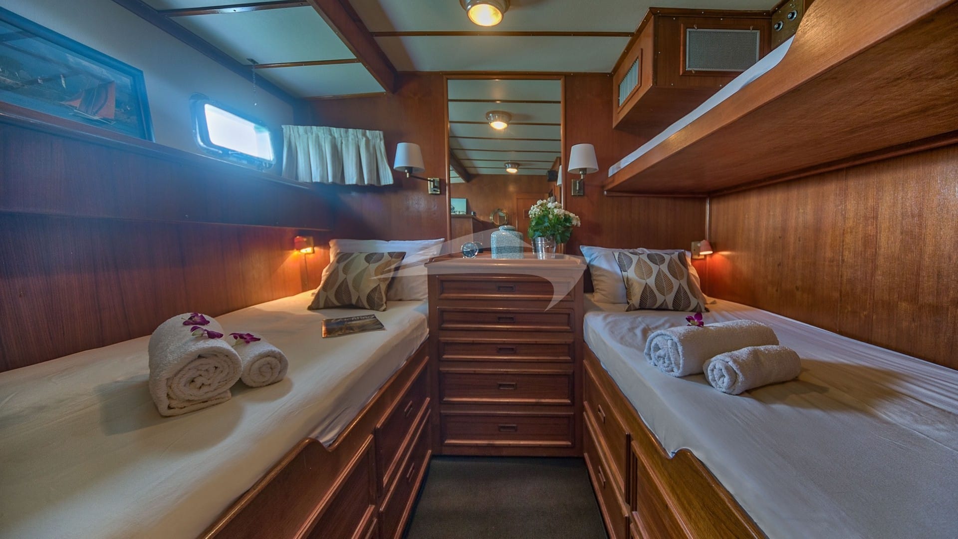 Triple Cabin
