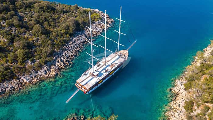 ADMIRAL 47m motor yacht charter, photo 4