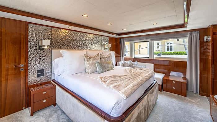 BEACHFRONT II 32m motor yacht charter, photo 5