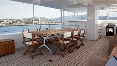 Al Fresco Dining