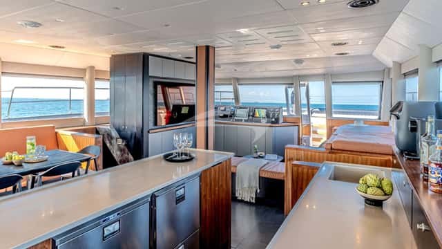 HANI I yacht charter photo 4