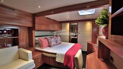 WORLD'S END 19m sailing yacht charter, photo 12