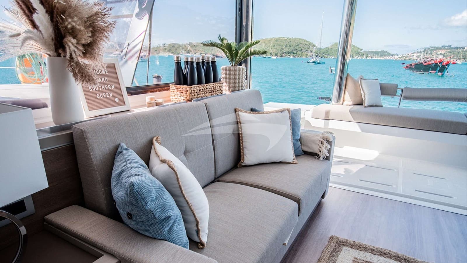 SOUTHERN QUEEN, photo from the yacht portfolio 15