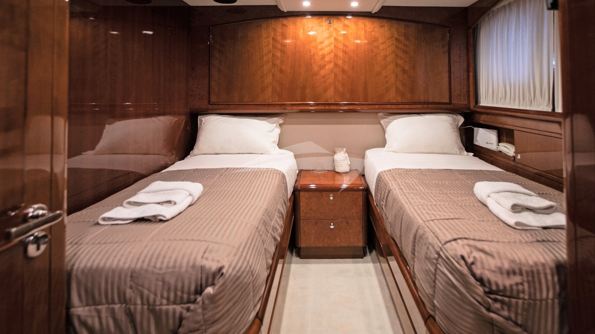 Twin Cabin