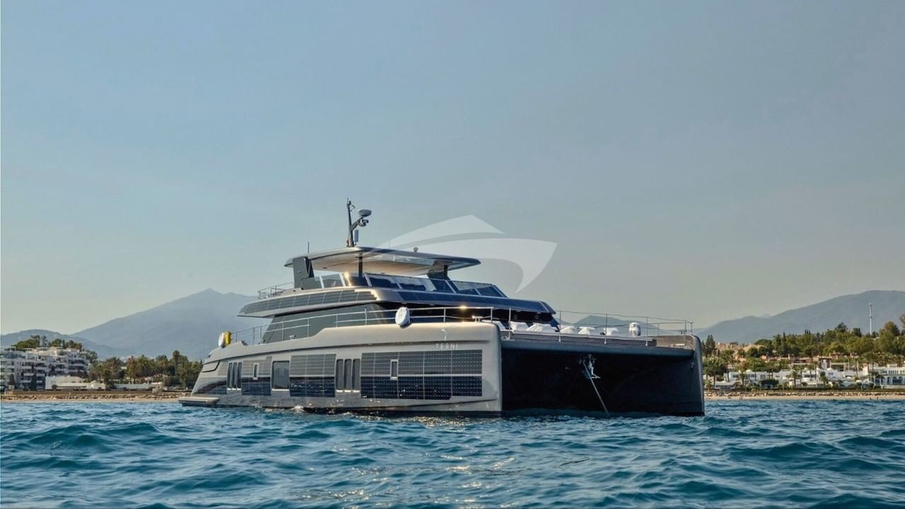 bgyb_charter_sunreef_80_power_tesni_selection_02