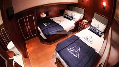 Twin Cabin