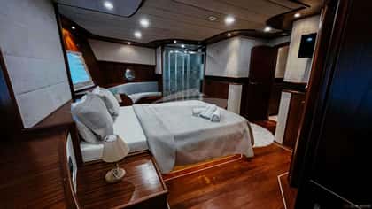 NEVRA QUEEN 40m motor yacht charter, photo 6