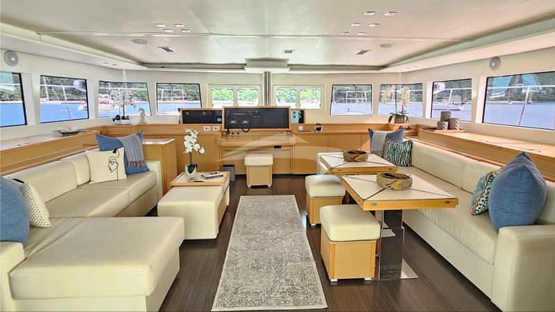 VALENTINA 19m sailing yacht charter, photo 4