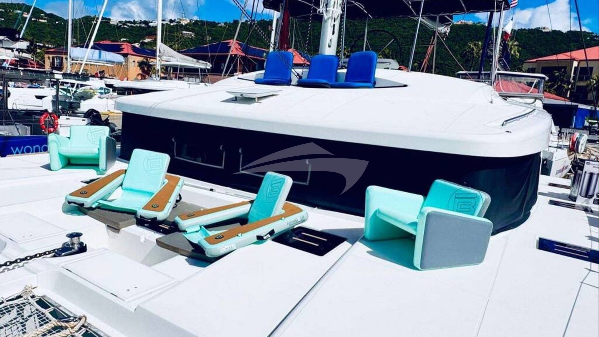 Foredeck Seating