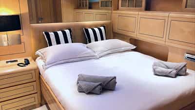 Guest cabin