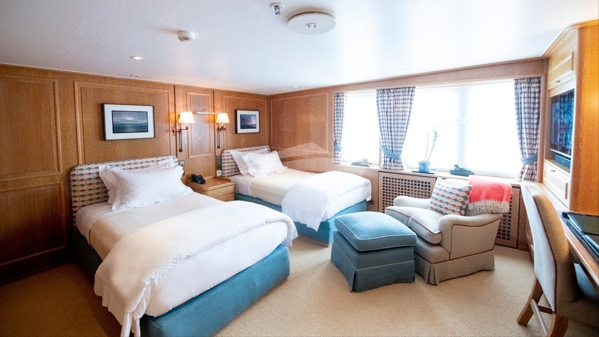 ARCTIC Yacht for Charter