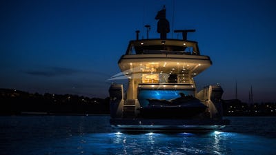 Motor Yacht Amoraki night