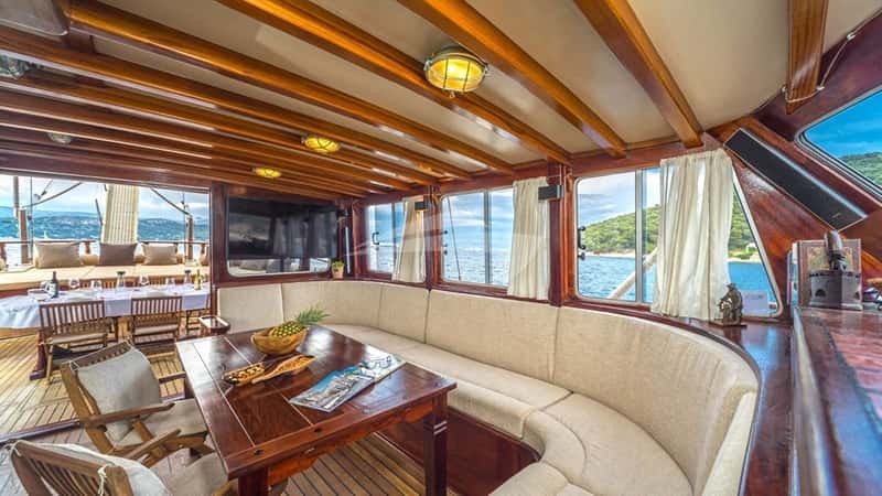 ANGELICA 30m motor yacht charter, photo 7