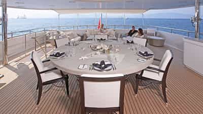Al Fresco Dining