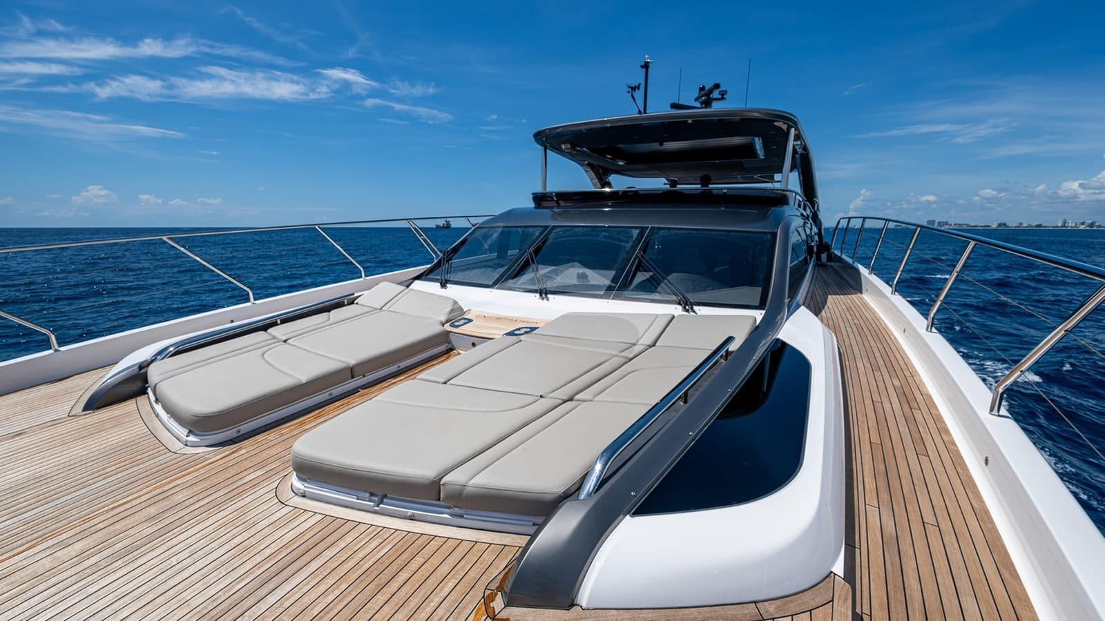 R&R, photo from the yacht portfolio 23