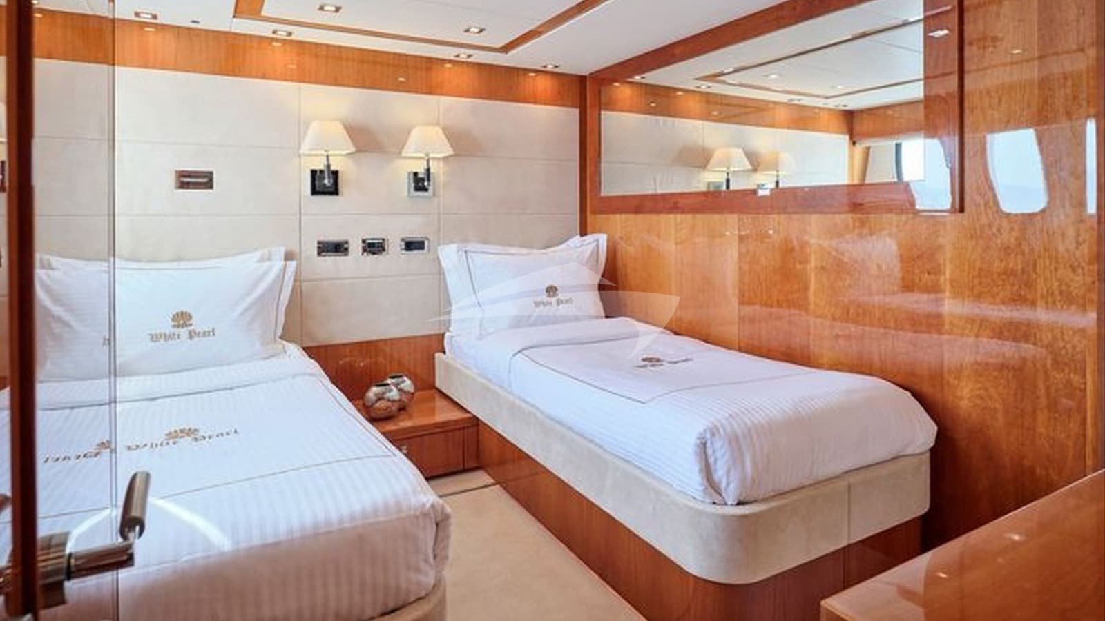 WHITE PEARL I, photo from the yacht portfolio 25