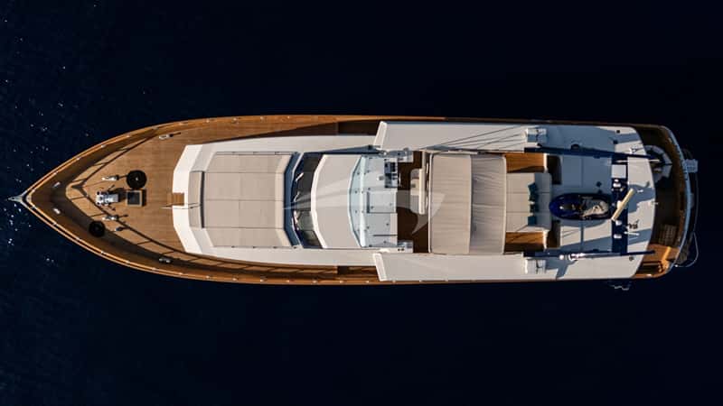OLGA 30m motor yacht charter, photo 4