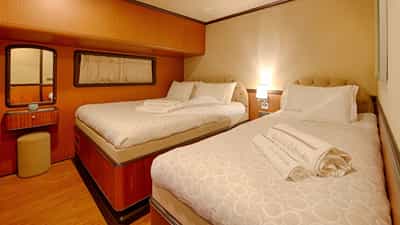Triple Cabin