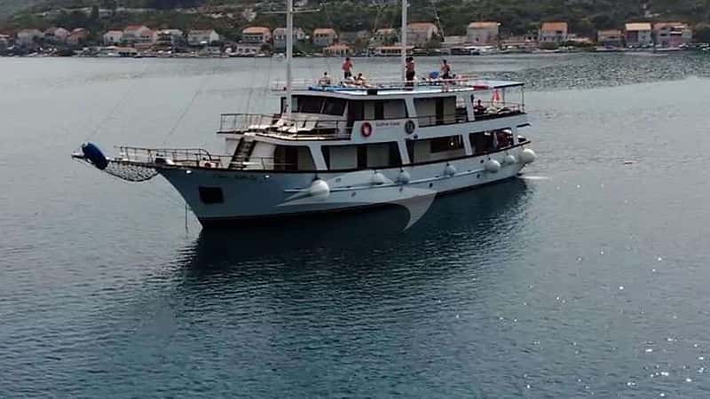 OTAC NIKOLA 28m motor yacht charter, photo 4