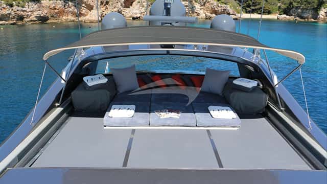 JFF yacht charter photo 4