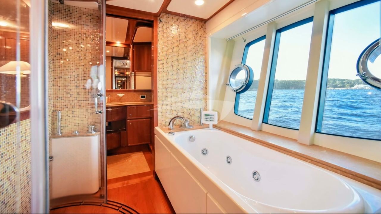 Master Cabin Bathroom