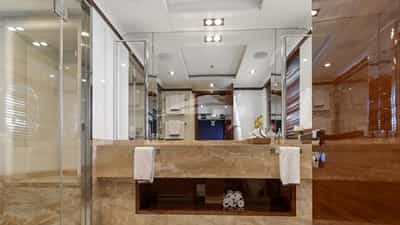 Twin Bathroom