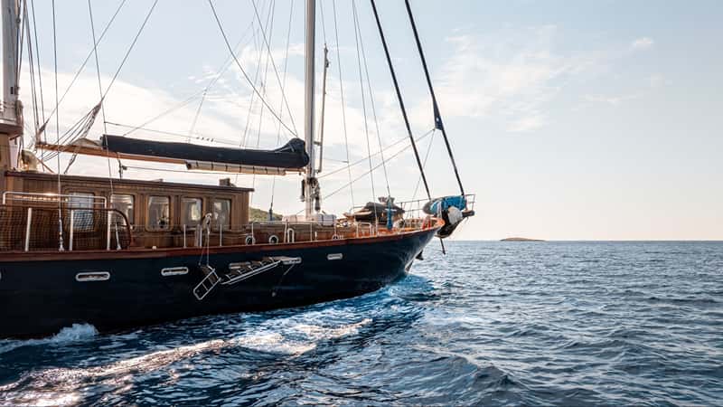 SMART SPIRIT 30m motor yacht charter, photo 6