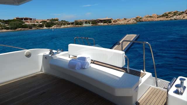 LADY SHINE yacht charter photo 4